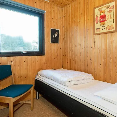 6 Person Holiday In *